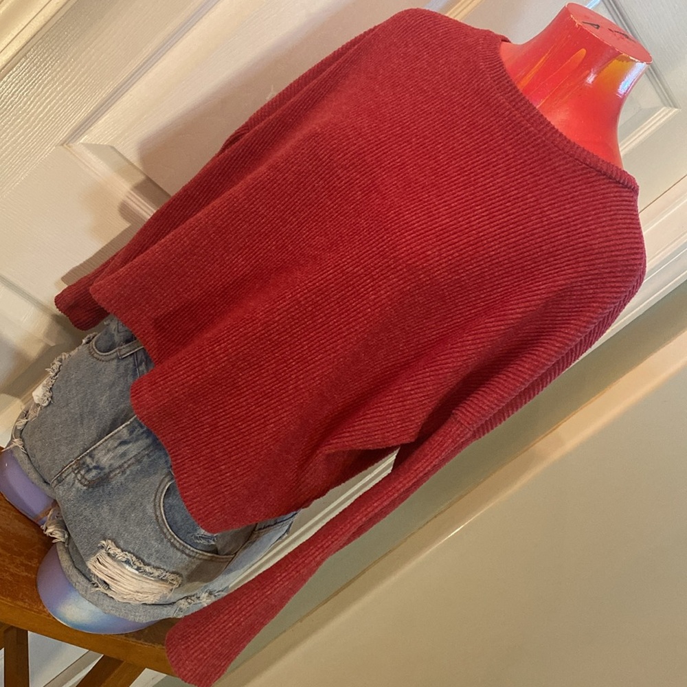 Zenana Outfitters Red Crew Neck Sweater - Picture 4 of 12